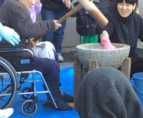 餅つき大会！＆こうのとりのタマゴ